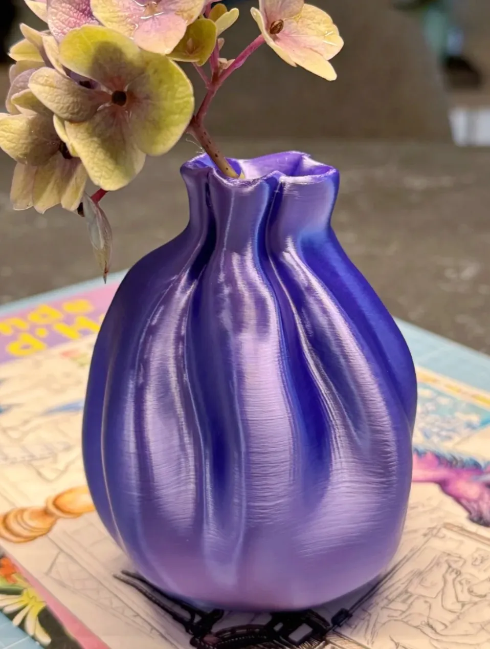 Decorative vase printed with Bambu Lab PLA Silk Aurora Purple Filament 13909 showing smooth silk gradient and glossy surface finish