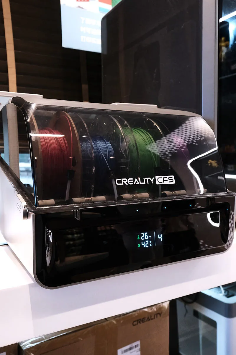 Creality CFS multi filament storage and drying system with humidity and temperature control display